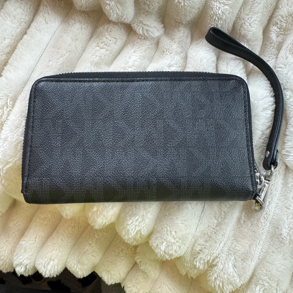 Michael Kors Black Textured Clutch - Picture 4 of 4